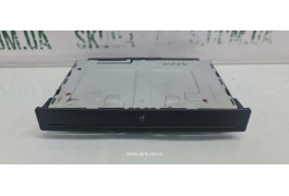 Підстаканник Volkswagen Golf 4 8P0885995 VAG (8P0885995)