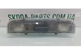 Плафон освітлення салону Skoda Fabia New 8P0947111A VAG (8P0947111A)