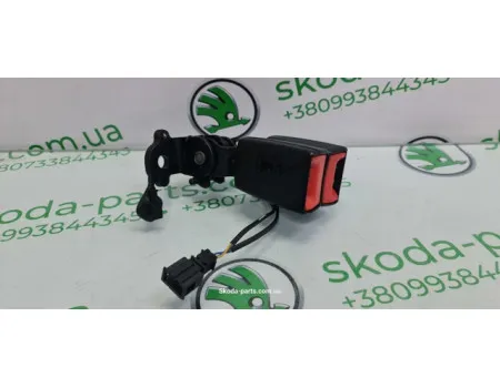 Замок паска безпеки задній Skoda Octavia A7 8V0857739 VAG (8V0857739)