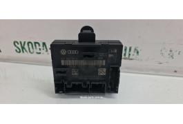 Блок комфорту дверей передній Skoda Superb 2 8X0959793H VAG (8X0959793H)