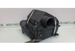 Корпус повітряного фільтра 2.5D Mercedes Benz MERCEDES (A6050900001)