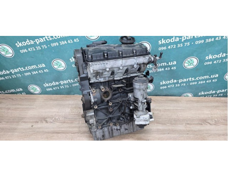 Двигун Мотор  1.9 TDI 77KW BXE Skoda Octavia A5 VAG (BXE)