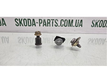 Фіксатори болти підлокітника Skoda Octavia Tour VAG (WHT001759)