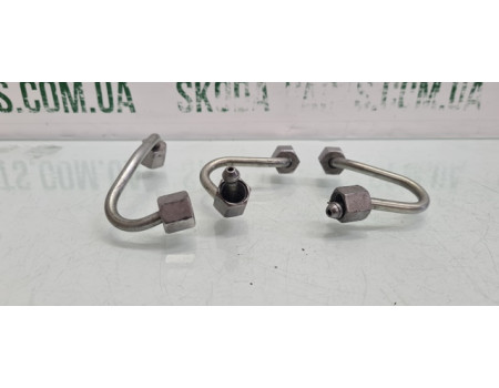 Паливні трубки комплект від паливної магістралі до форсунок Skoda Fabia New 1.2 TDI вживані VAG (Z947)